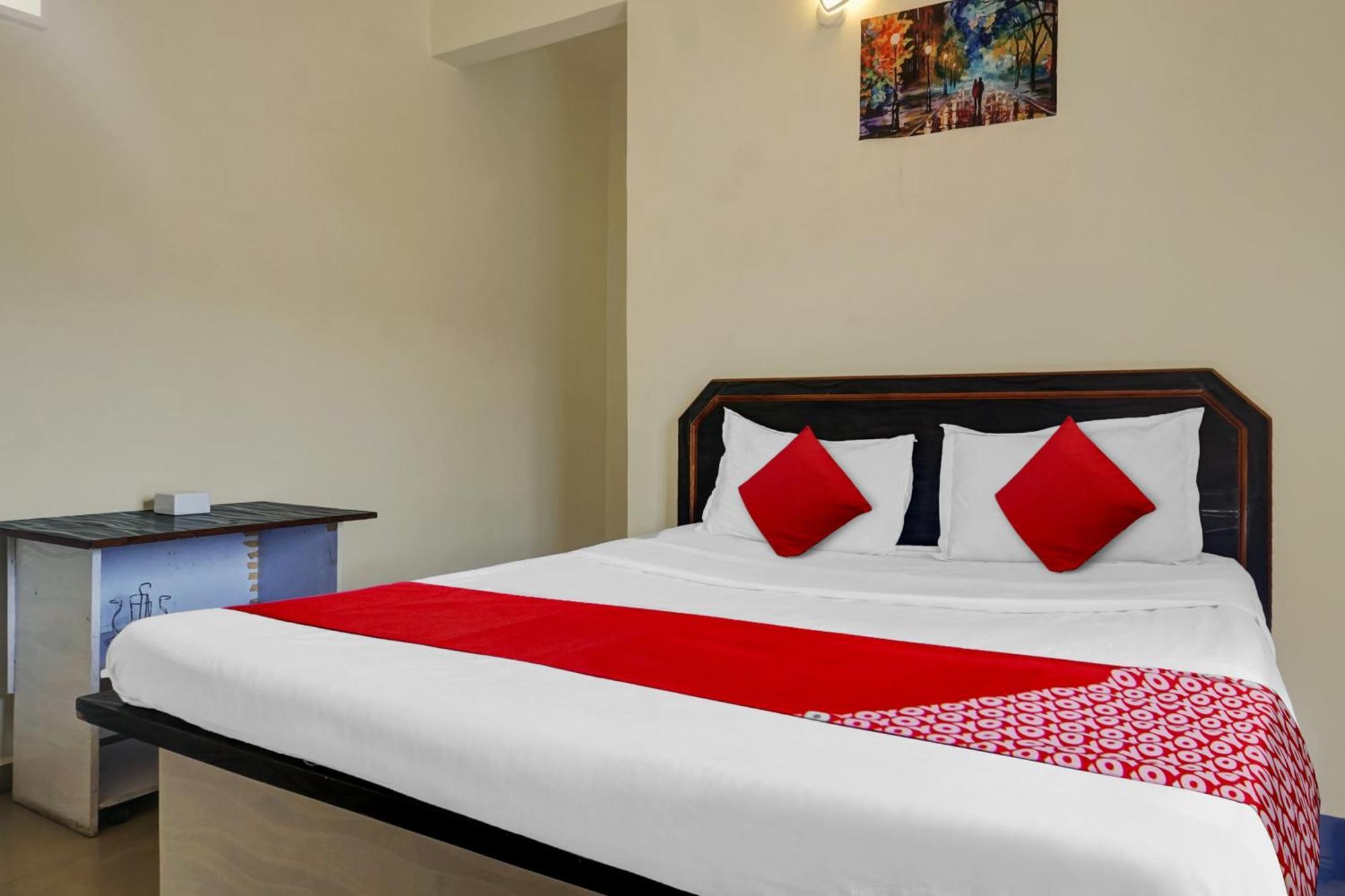 Hotel O Happy Homely Stay Sasvad Eksteriør bilde
